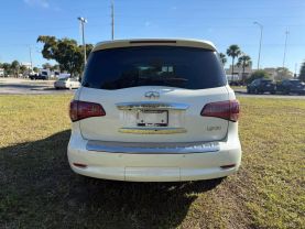 2017 INFINITI QX80 SUV V8, 5.6 LITER SPORT UTILITY 4D