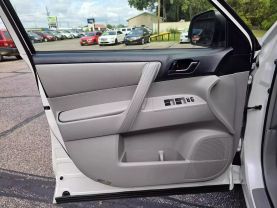 2008 TOYOTA HIGHLANDER SUV V6, 3.5 LITER SPORT UTILITY 4D