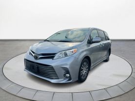 2018 TOYOTA SIENNA