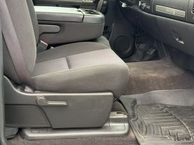 2011 CHEVROLET SILVERADO 1500 CREW CAB PICKUP V8, FLEX FUEL, 5.3 LITER LT PICKUP 4D 5 3/4 FT