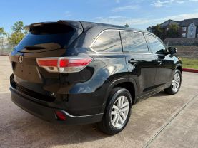 2014 TOYOTA HIGHLANDER SUV V6, 3.5 LITER LE PLUS SPORT UTILITY 4D