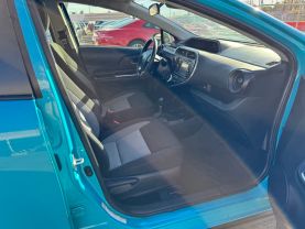 2018 TOYOTA PRIUS C HATCHBACK 4-CYL, HYBRID, 1.5 LITER TWO HATCHBACK 4D