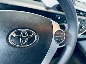 2012 TOYOTA PRIUS C HATCHBACK 4-CYL, HYBRID, 1.5 LITER ONE HATCHBACK 4D