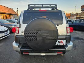 2007 TOYOTA FJ CRUISER SUV V6, 4.0 LITER SPORT UTILITY 2D