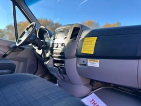 2018 Mercedes-benz Sprinter 2500 Cargo - Image 14