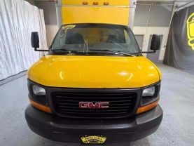 2004 GMC SAVANA CUTAWAY VAN V8, 6.0 LITER VAN CAB-CHASSIS 2D