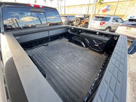 2009 CHEVROLET SILVERADO 1500 CREW CAB PICKUP V8, FLEX FUEL, 5.3 LITER LT PICKUP 4D 5 3/4 FT
