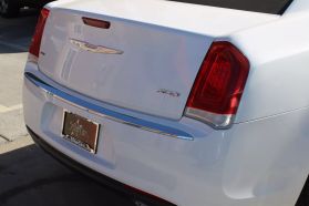 2017 Chrysler 300 - Image 14