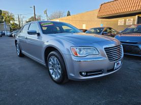 2013 CHRYSLER 300 SEDAN V6, 3.6 LITER 300C SEDAN 4D