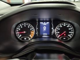 2016 Jeep Renegade - - Image 24