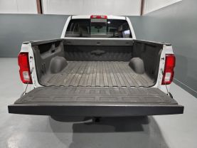2016 Chevrolet Silverado 1500 Crew Cab - - Image 5