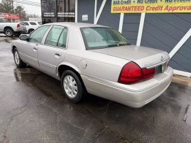 2005 Mercury Grand Marquis - Image 8