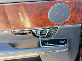 2016 Jaguar Xj Xj R-sport Sedan 4d - Image 24