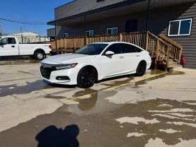 2020 HONDA ACCORD SEDAN 4-CYL, VTEC, TURBO, 2.0 LITER TOURING SEDAN 4D at Motors On Wheels - used car dealership in Houston, Texas.