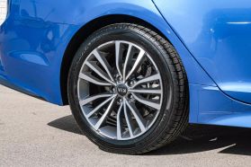 2019 KIA STINGER SEDAN 4-CYL, TURBO, 2.0 LITER PREMIUM SEDAN 4D