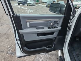 2017 RAM 1500 CREW CAB PICKUP V6, FLEX FUEL, 3.6 LITER SLT PICKUP 4D 5 1/2 FT