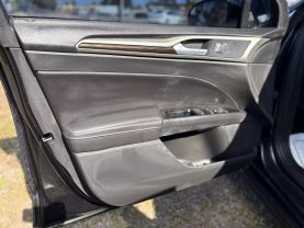 2014 FORD FUSION SEDAN 4-CYL, HYBRID, 2.0 LITER SE HYBRID SEDAN 4D