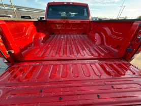 2022 RAM 1500 CLASSIC CREW CAB PICKUP V6, 3.6 LITER SLT PICKUP 4D 5 1/2 FT