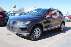 2016 Volkswagen Touareg - Image 4