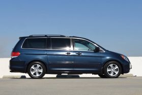 2010 HONDA ODYSSEY VAN V6, VTEC, 3.5 LITER TOURING MINIVAN 4D