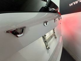 2016 VOLVO XC90 SUV 4-CYL, DRV-E SPRCHGD 2.0T T6 MOMENTUM SPORT UTILITY 4D