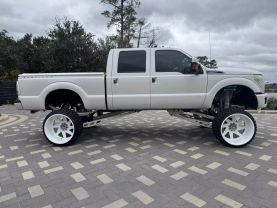 2015 FORD F250 SUPER DUTY CREW CAB PICKUP V8, TURBO DIESEL, 6.7L PLATINUM PICKUP 4D 6 3/4 FT