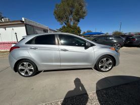 2013 Hyundai Elantra - Image 6