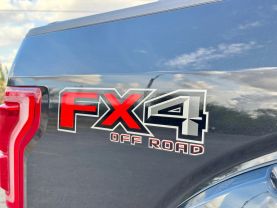 2015 FORD F150 SUPERCREW CAB PICKUP V8, FLEX FUEL, 5.0 LITER LARIAT PICKUP 4D 5 1/2 FT