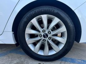 2017 KIA OPTIMA SEDAN 4-CYL, 2.4 LITER LX SEDAN 4D