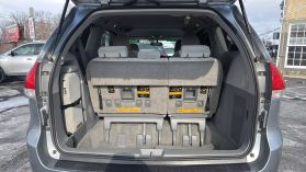 2012 Toyota Sienna Le Minivan 4d - Image 16