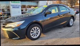2016 Toyota Camry Le Sedan 4d - Image 2