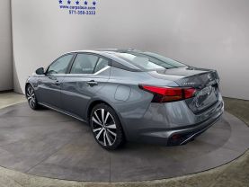 2021 Nissan Altima 2.5 Sr Sedan 4d - Image 3