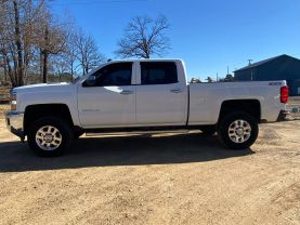 2015 CHEVROLET SILVERADO 2500 HD CREW CAB PICKUP V8, TURBO DIESEL, 6.6 LITER LT PICKUP 4D 6 1/2 FT