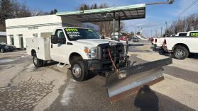 2013 Ford F350 Super Duty Regular Cab 4x4 Xl Cab & Chassis 2d - Image 6