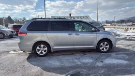 2012 Toyota Sienna Le Minivan 4d - Image 5