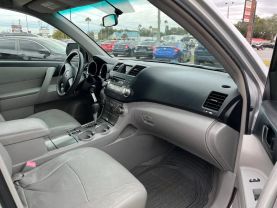 2010 TOYOTA HIGHLANDER SUV 4-CYL, 2.7 LITER SPORT UTILITY 4D