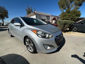 2013 Hyundai Elantra - Image 7