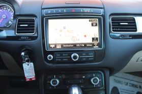 2016 Volkswagen Touareg - Image 7