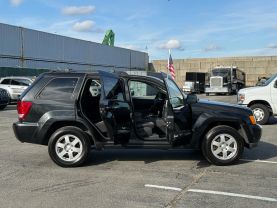 2010 JEEP GRAND CHEROKEE SUV V6, 3.7 LITER LAREDO SPORT UTILITY 4D