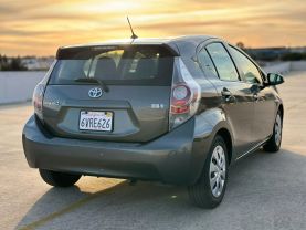 2012 TOYOTA PRIUS C HATCHBACK 4-CYL, HYBRID, 1.5 LITER FOUR HATCHBACK 4D