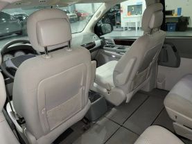 2010 Chrysler Town & Country - - Image 18