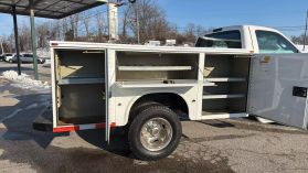 2013 Ford F350 Super Duty Regular Cab 4x4 Xl Cab & Chassis 2d - Image 16