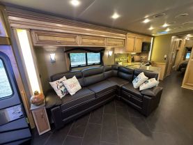 Used 2015 NEWMAR CANYON STAR - - 3914 - LA Auto Star located in Virginia Beach, VA