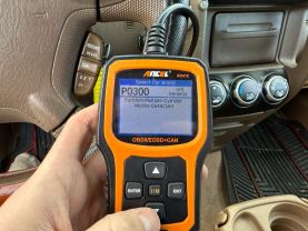2004 HONDA CRV - - SUV
