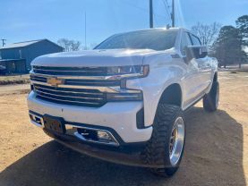 2019 CHEVROLET SILVERADO 1500 CREW CAB PICKUP V8, ECOTEC3, DFM, 6.2 LITER HIGH COUNTRY PICKUP 4D 5 3/4 FT