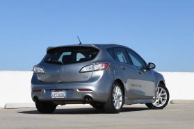 2012 MAZDA MAZDA3 HATCHBACK 4-CYL, 2.5 LITER S TOURING HATCHBACK 4D
