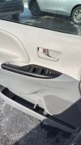 2012 Toyota Sienna Le Minivan 4d - Image 20