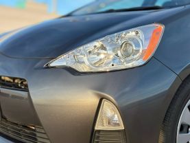 2012 TOYOTA PRIUS C HATCHBACK 4-CYL, HYBRID, 1.5 LITER FOUR HATCHBACK 4D