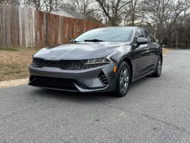 2021 Kia K5 - Image 1