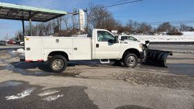 2013 Ford F350 Super Duty Regular Cab 4x4 Xl Cab & Chassis 2d - Image 5